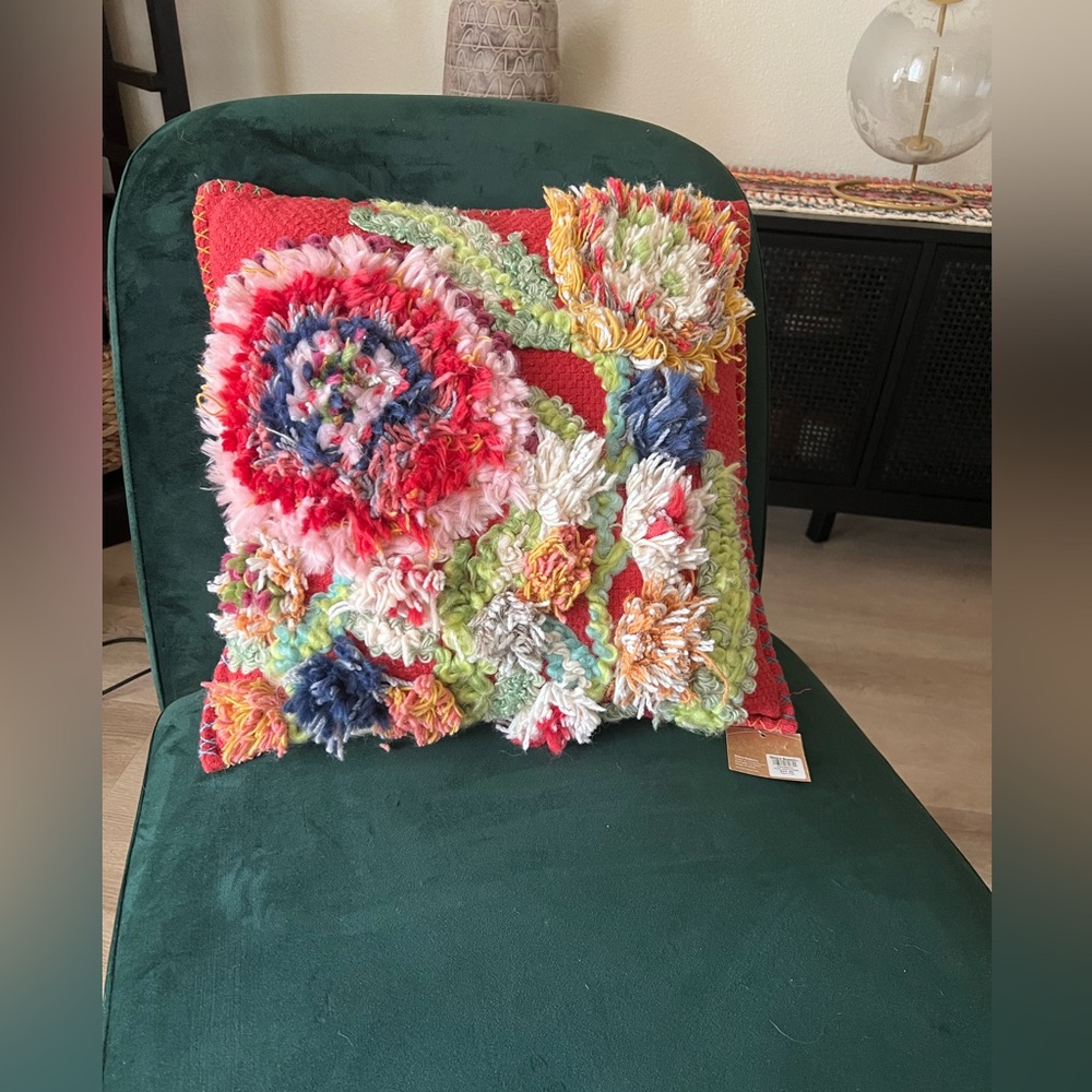 Set of two Handmade Style Floral Shag Pillow - Multicolor